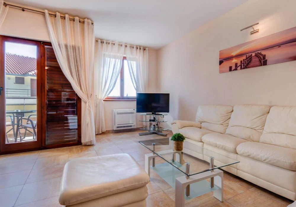 Apartments for sale 3 rooms, 128 m². Herceg Novi. 