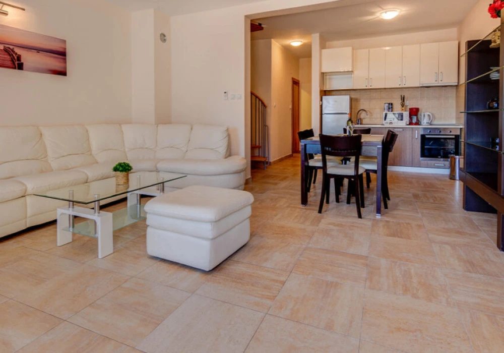 Apartments for sale 3 rooms, 128 m². Herceg Novi. 