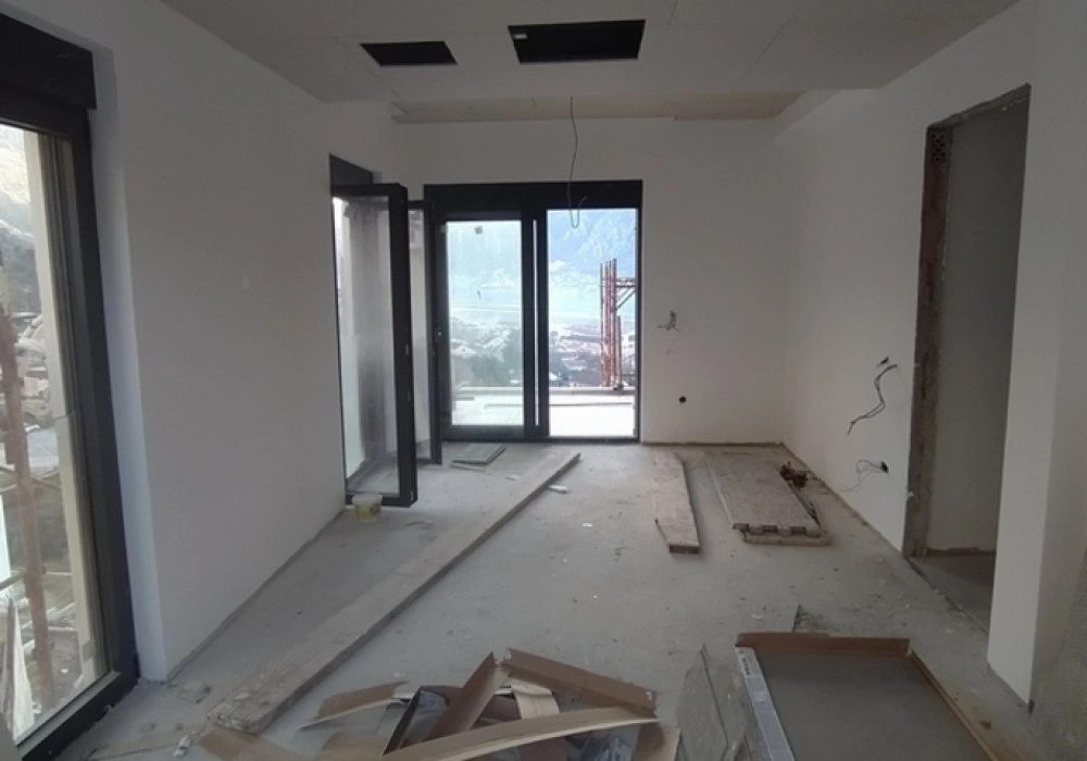 Stan na prodaju 3 собе, 255 m². Dobrota. 