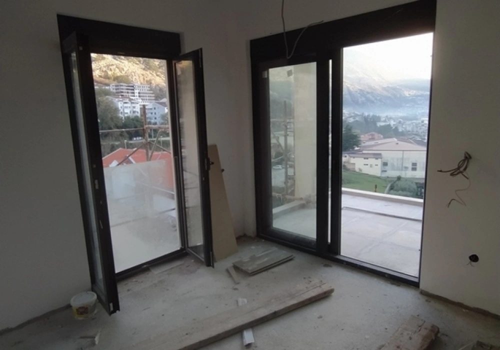 Apartments for sale 3 rooms, 255 m². Dobrota. 