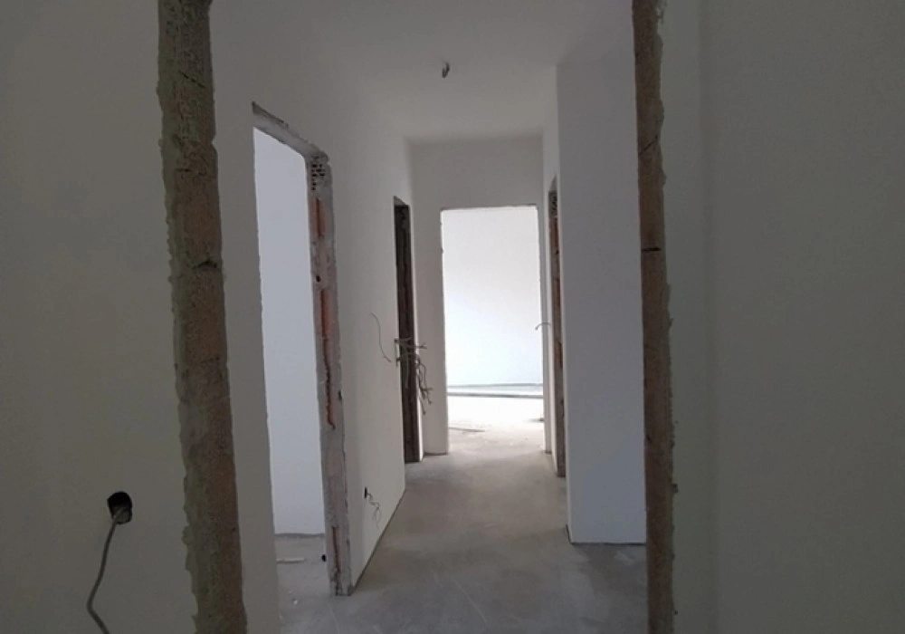 Stan na prodaju 3 собе, 255 m². Dobrota. 