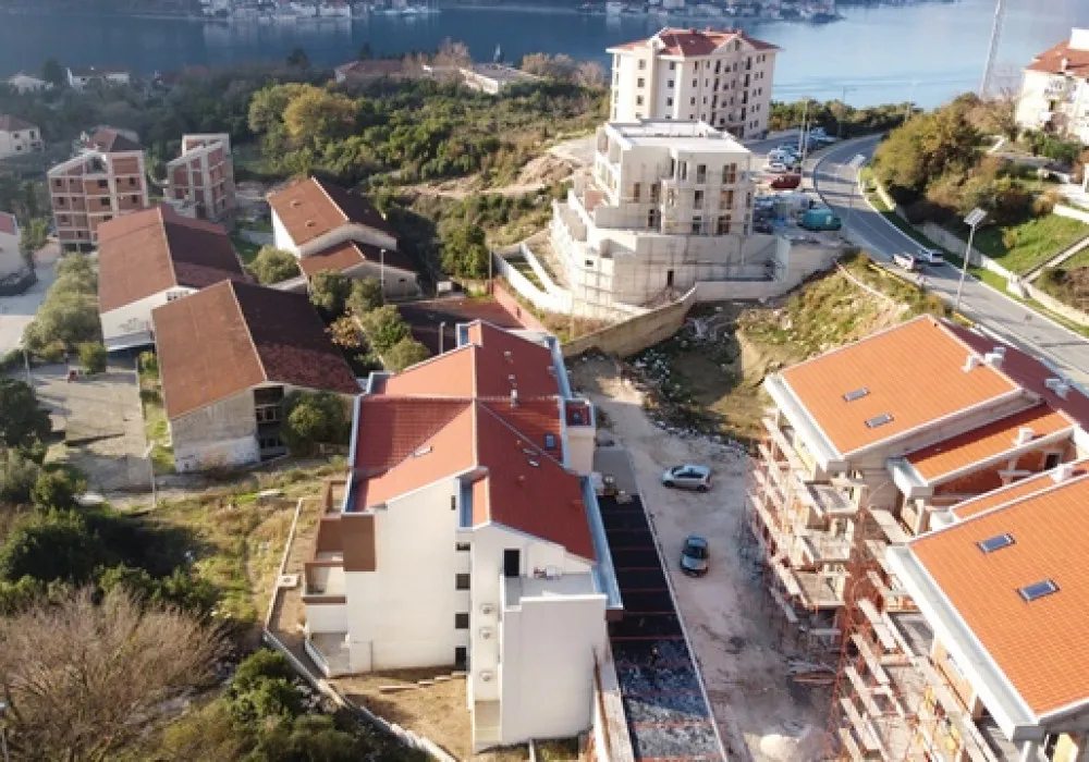 Apartments for sale. Dobrota. 