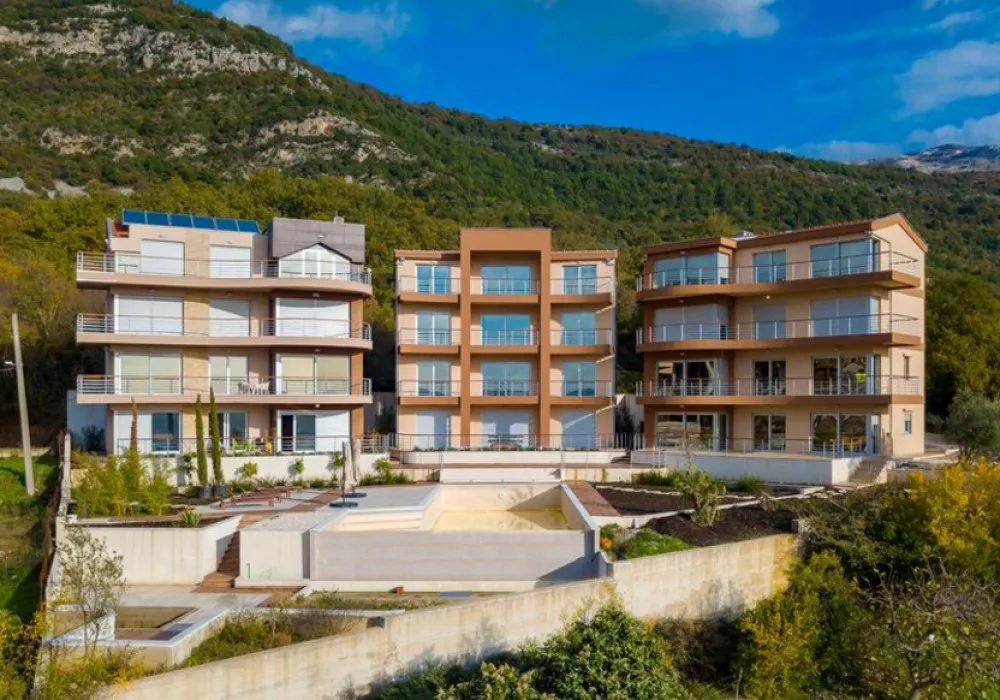 Stan na prodaju 2 собе, 90 m². Tivat. 