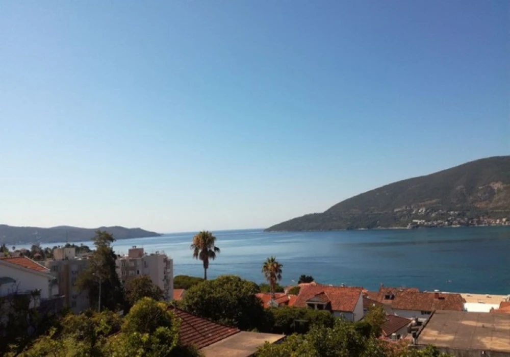 Apartments for sale 2 rooms, 60 m². Herceg Novi. 