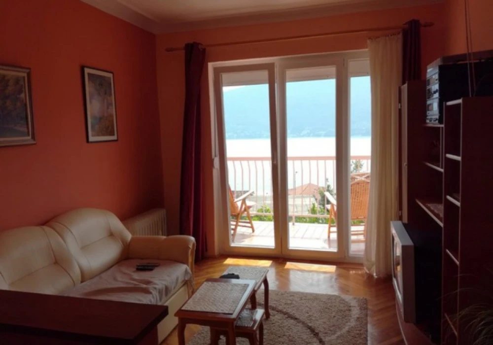 Apartments for sale 2 rooms, 60 m². Herceg Novi. 