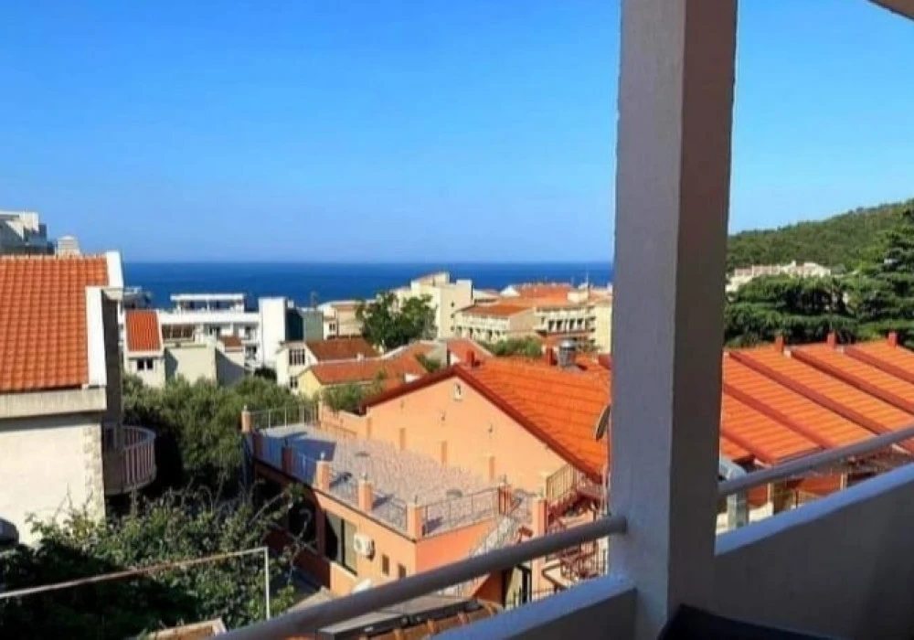 Apartments for sale 2 rooms, 54 m². Petrovac. 