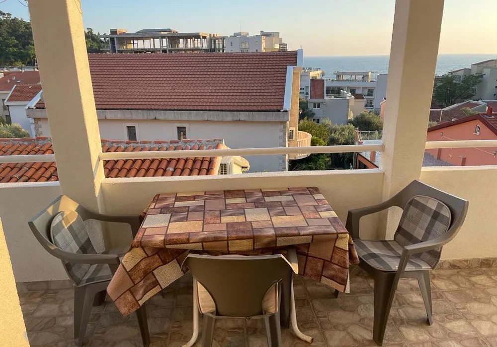 Apartments for sale 2 rooms, 54 m². Petrovac. 