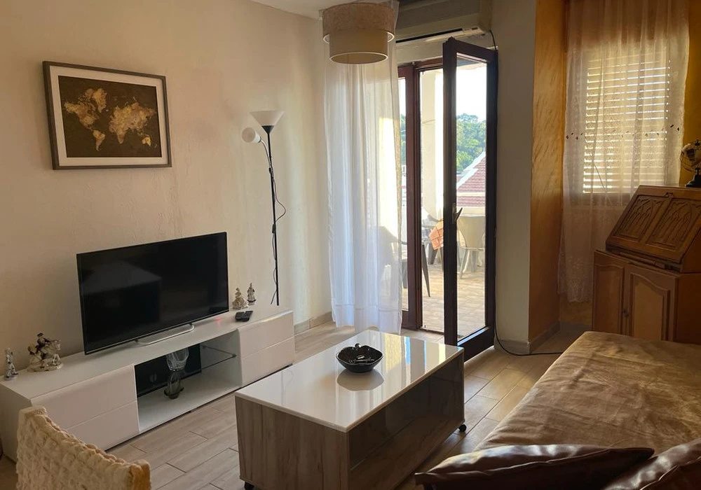 Stan na prodaju 2 собе, 54 m². Petrovac. 