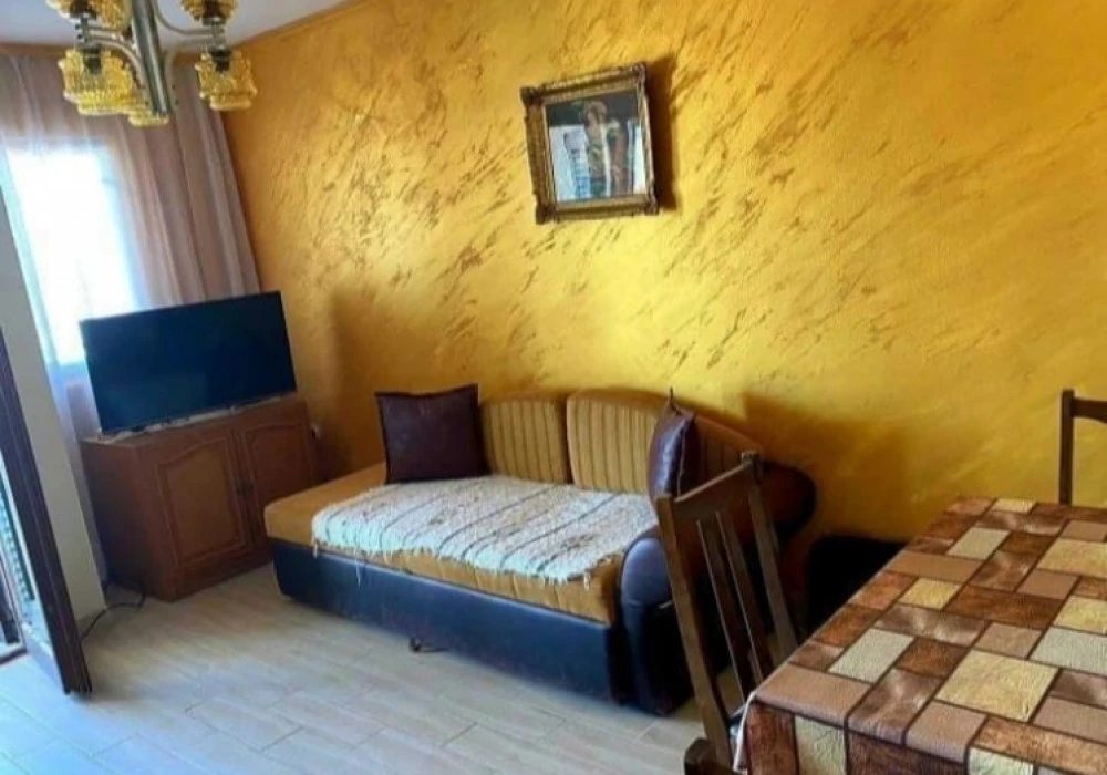 Stan na prodaju 2 собе, 54 m². Petrovac. 