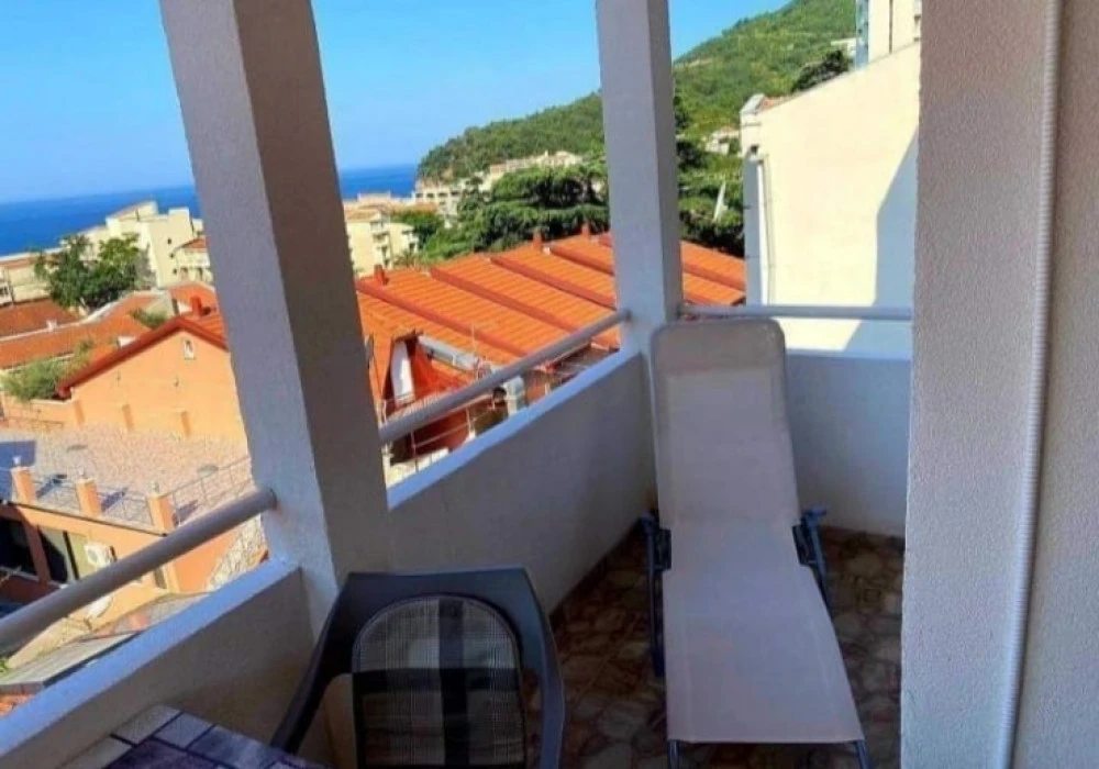 Apartments for sale 2 rooms, 54 m². Petrovac. 