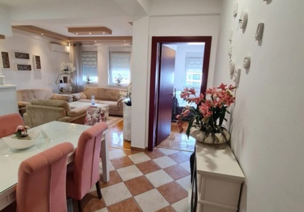 Apartments for sale 2 rooms, 68 m². Bar. 