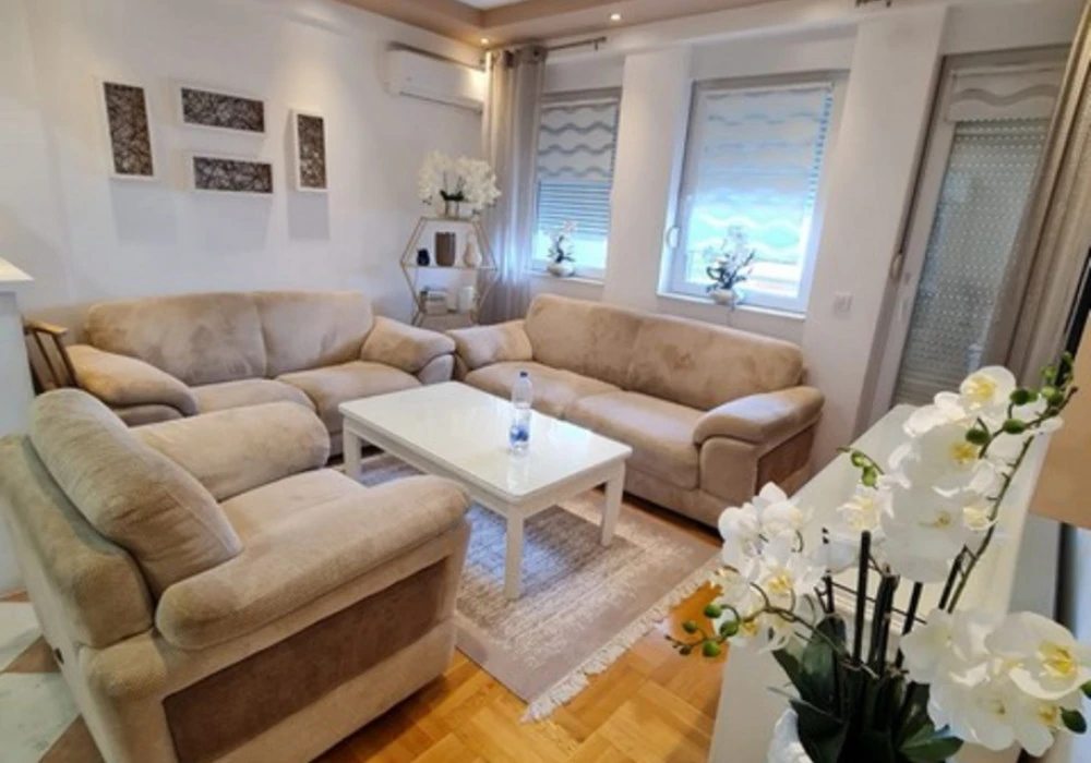 Apartments for sale 2 rooms, 68 m². Bar. 