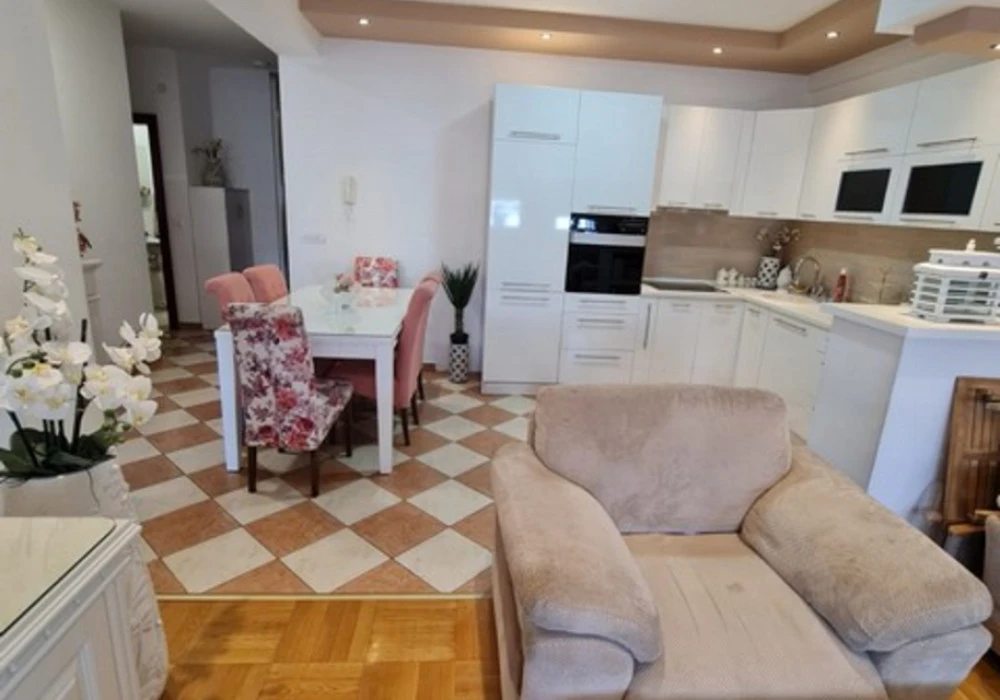 Apartments for sale 2 rooms, 68 m². Bar. 