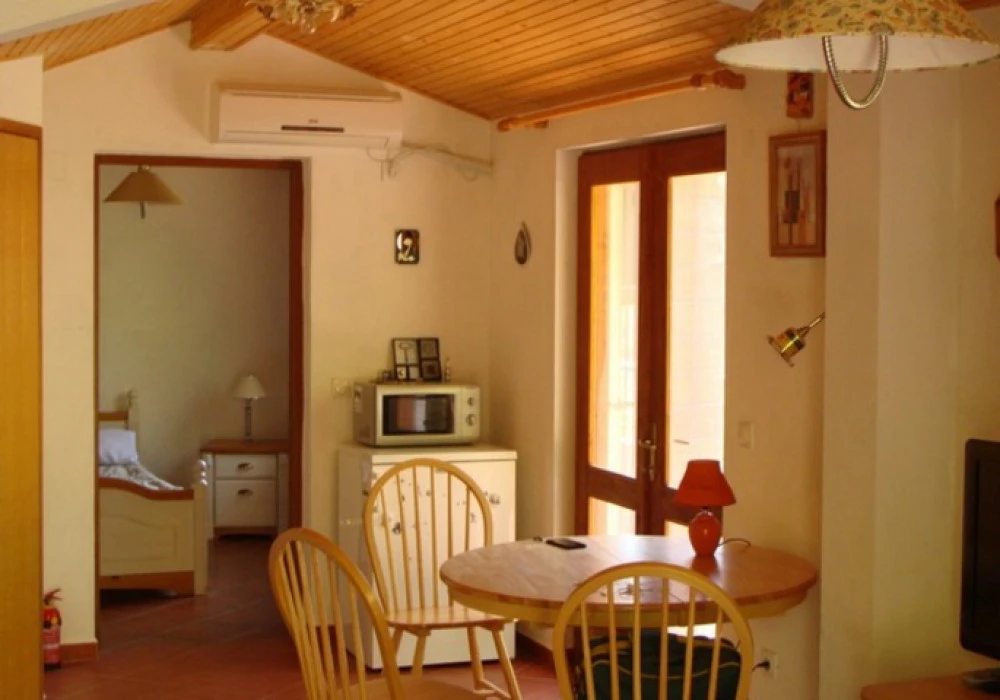 House for sale 4 rooms, 143 m². Herceg Novi. 