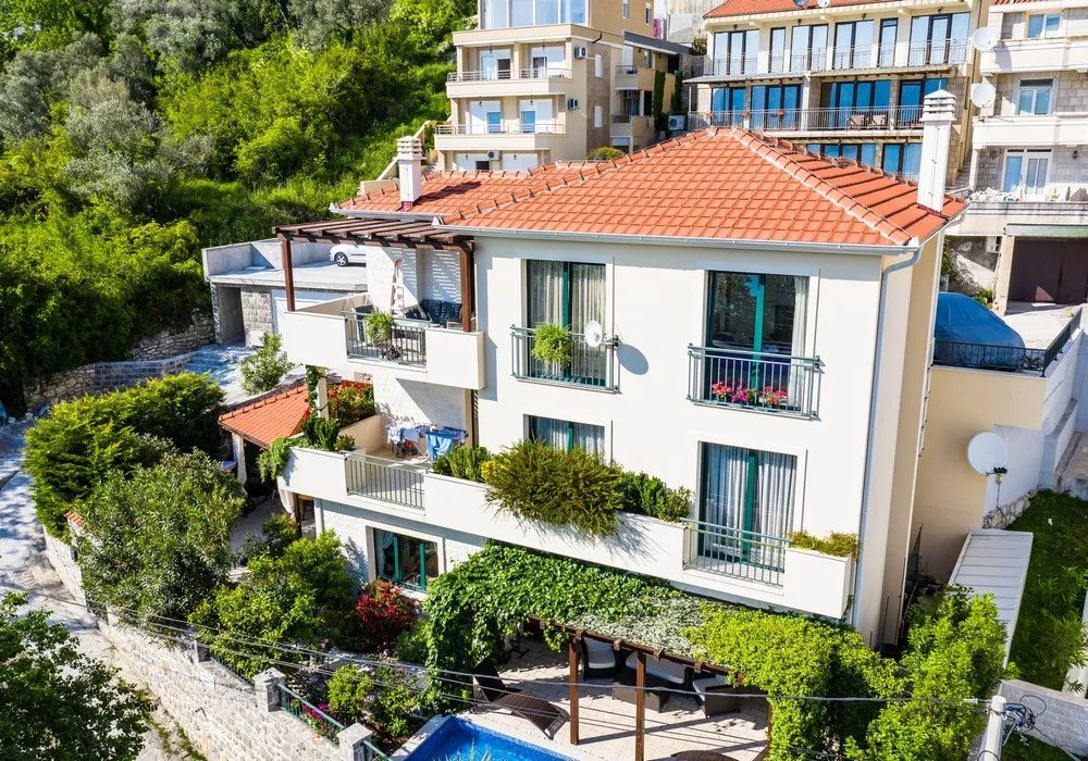 House for sale. Tivat. 