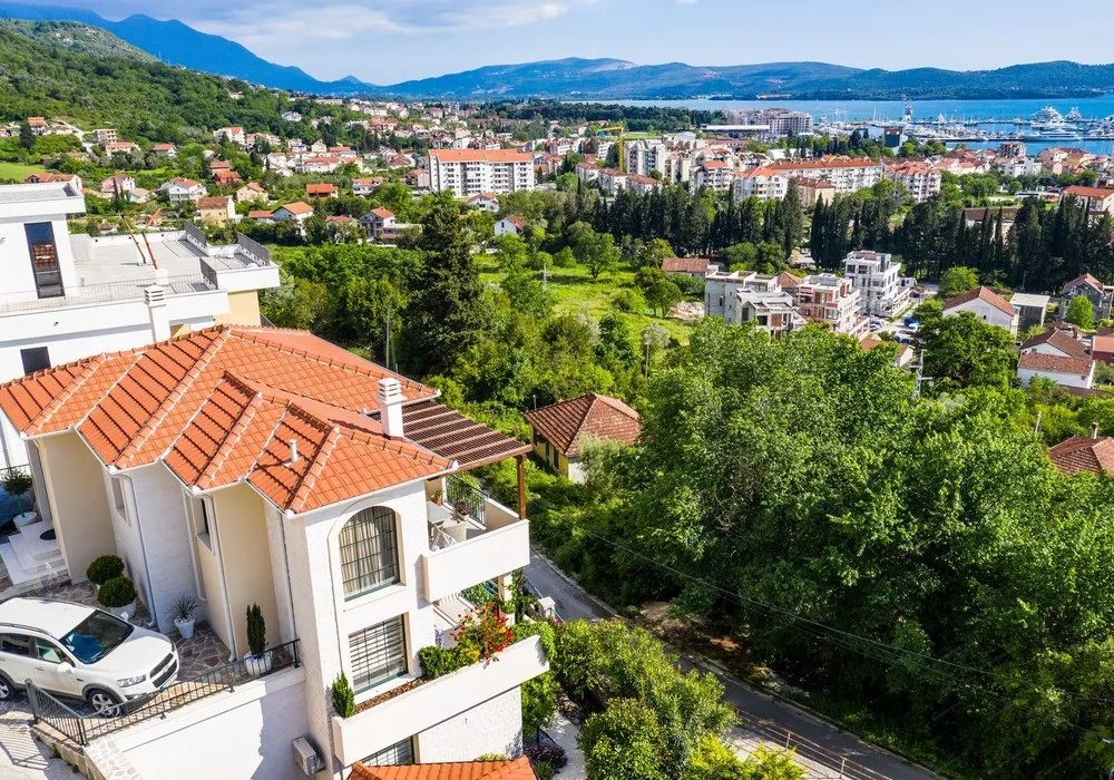 House for sale. Tivat. 