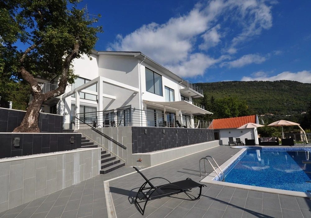 House for sale. Tivat. 