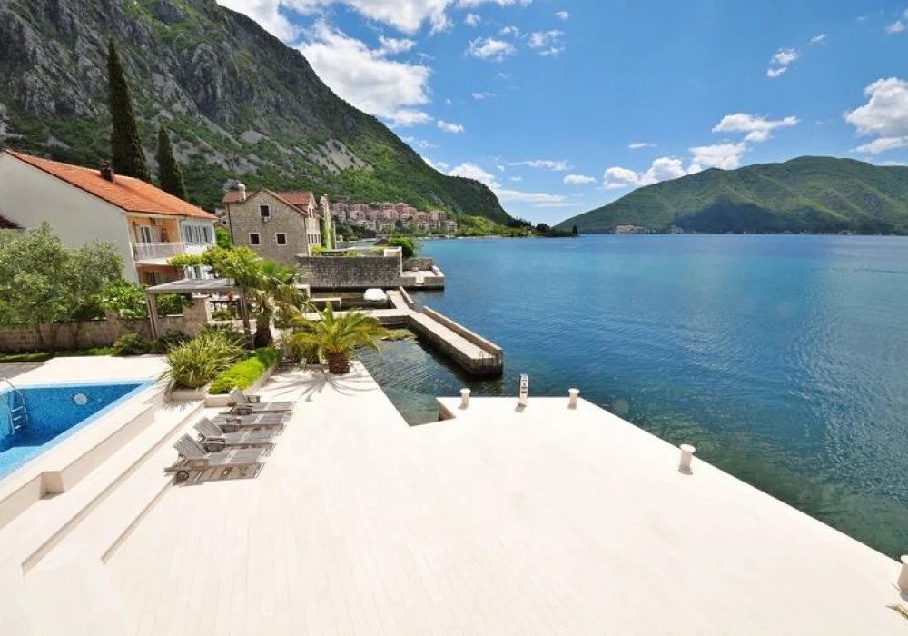 House for sale. Herceg Novi. 