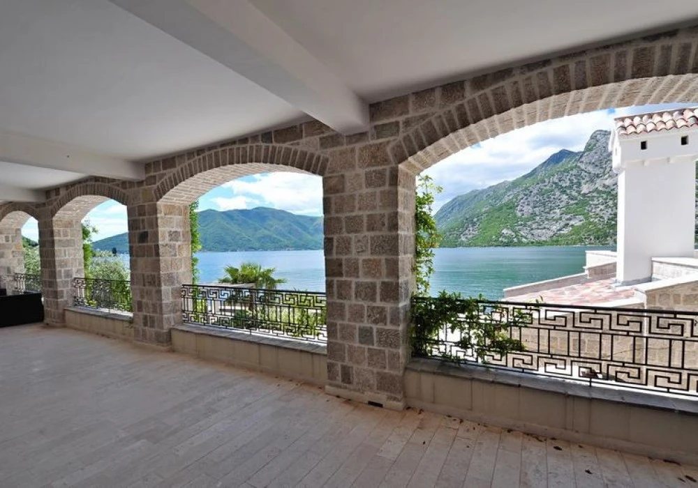 House for sale. Herceg Novi. 