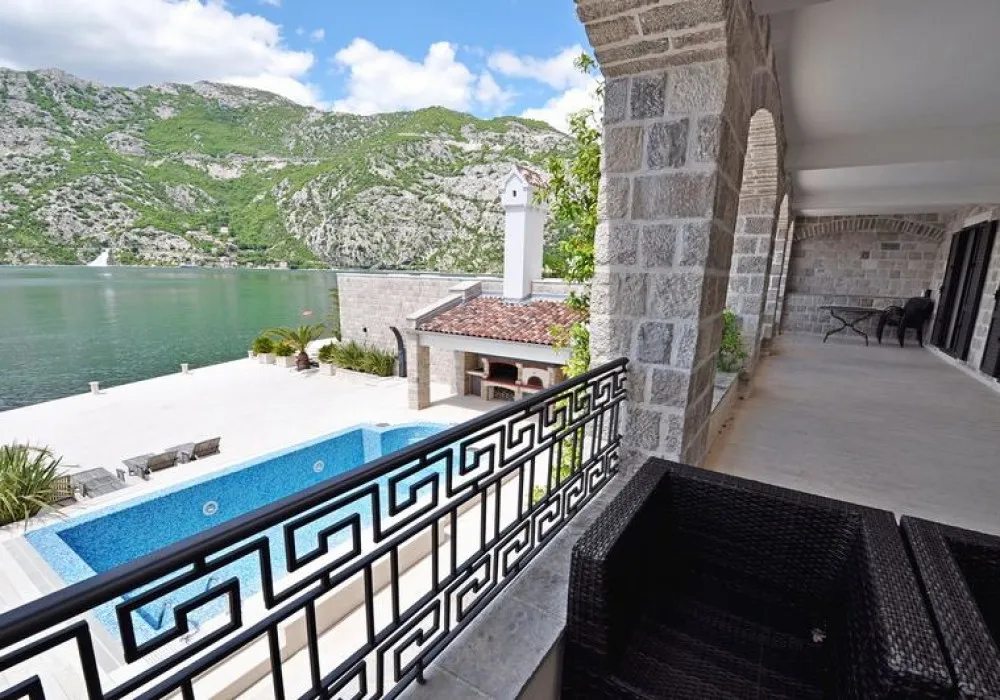 House for sale. Herceg Novi. 