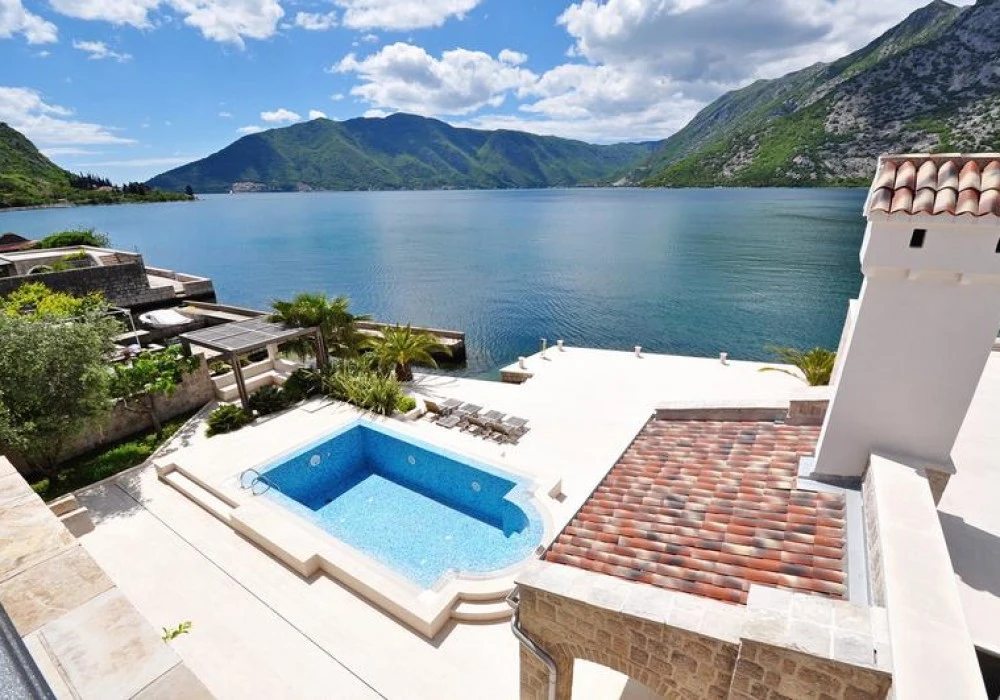 House for sale. Herceg Novi. 