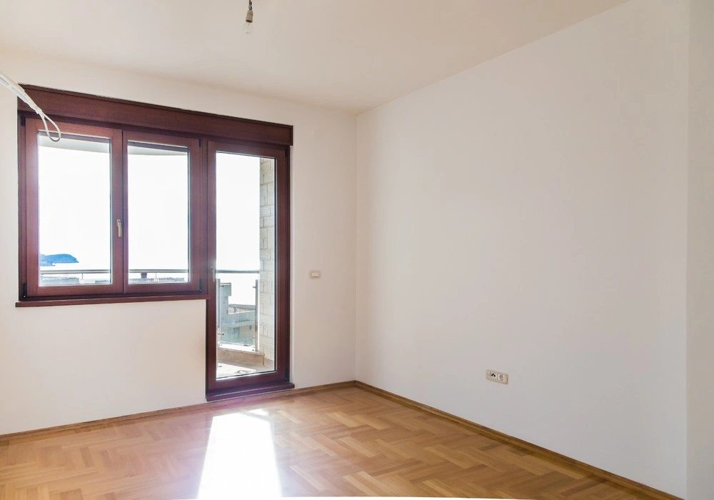 Apartments for sale 2 rooms, 117 m². Becici. 