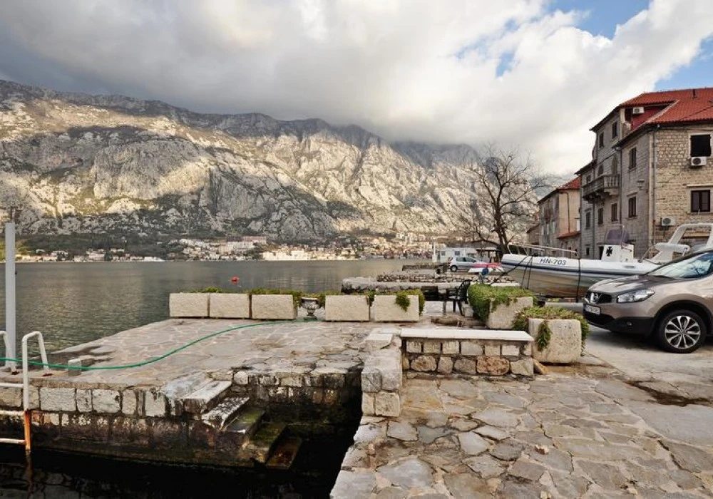 House for sale. Kotor. 