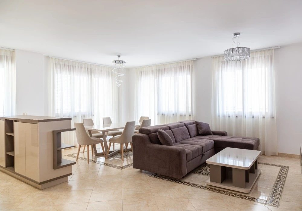 Apartments for sale 94 m². Becici. 