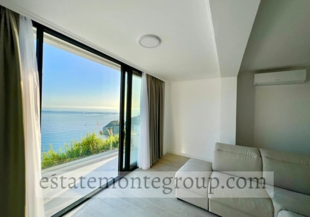 Apartments for sale 89 m². Budva. 