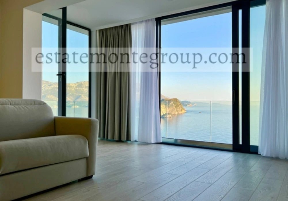 Apartments for sale 89 m². Budva. 