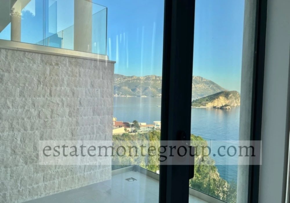 Apartments for sale 89 m². Budva. 