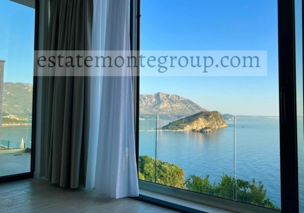 Apartments for sale 89 m². Budva. 