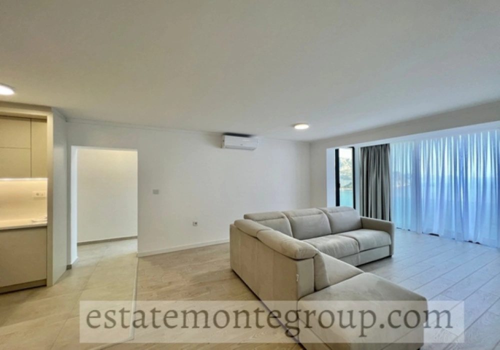 Apartments for sale 89 m². Budva. 