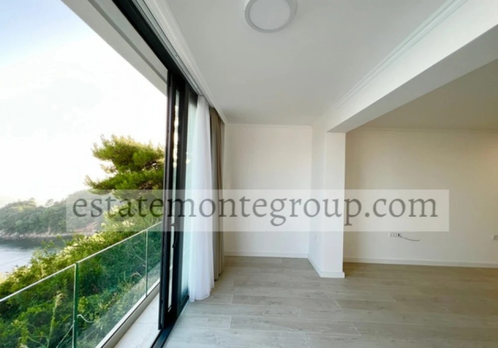 Apartments for sale 89 m². Budva. 