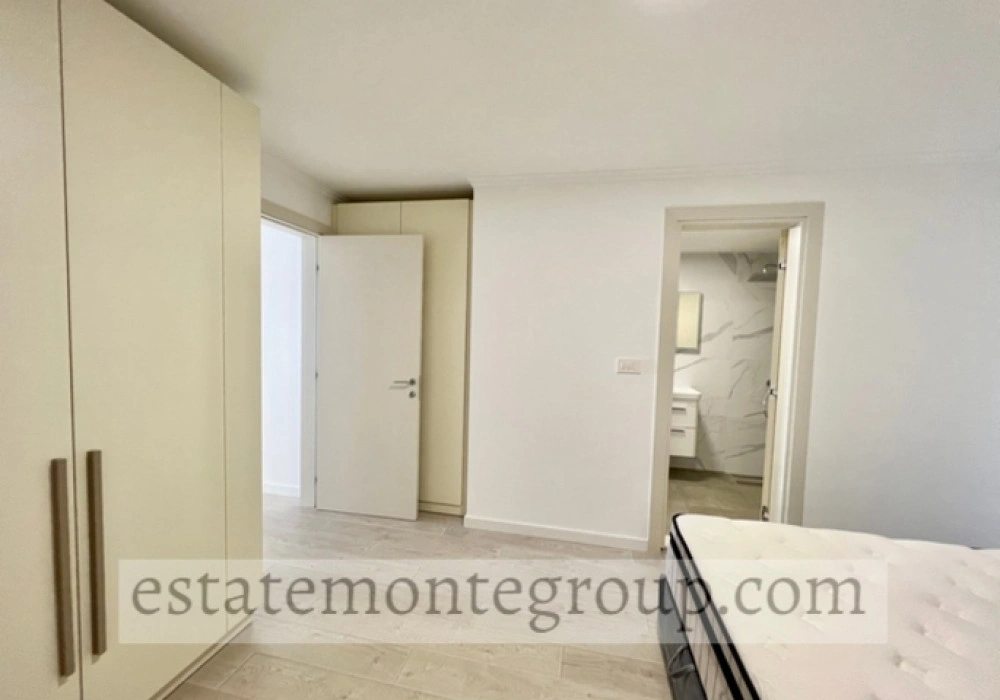 Apartments for sale 89 m². Budva. 