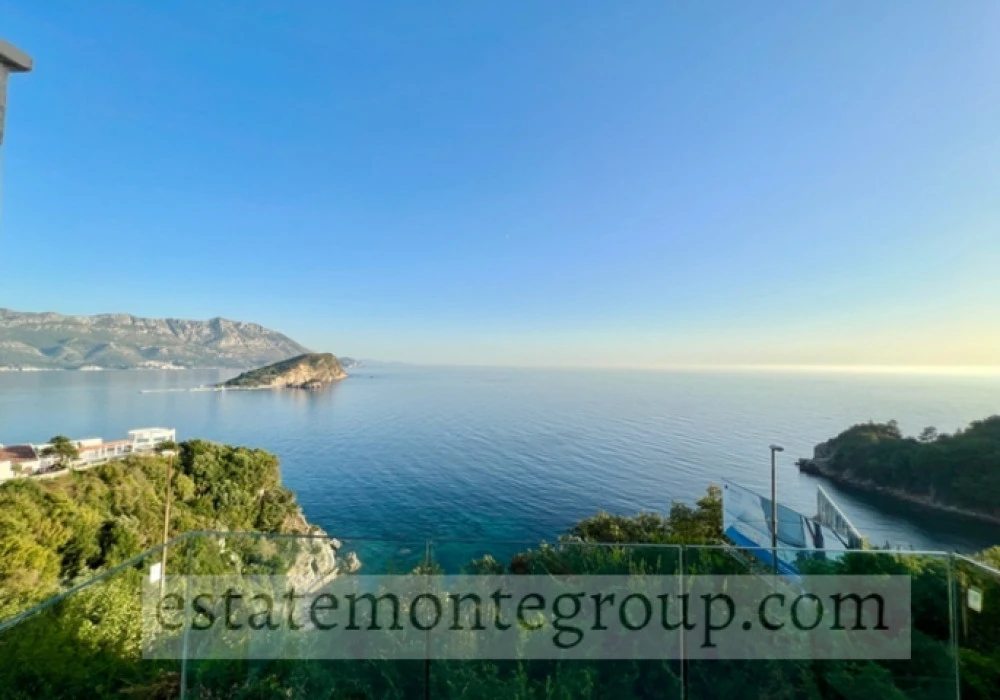 Apartments for sale 89 m². Budva. 