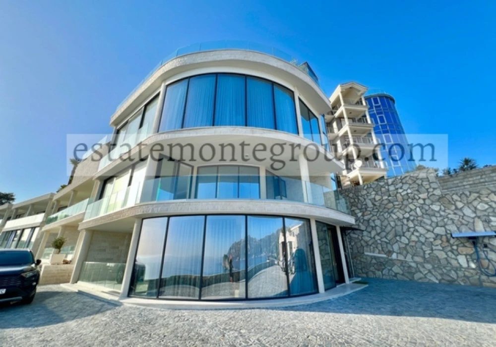 Apartments for sale 76 m². Budva. 