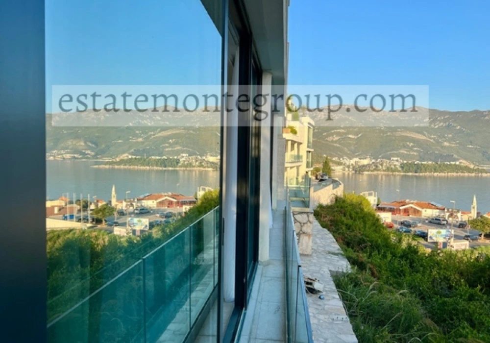 Apartments for sale 96 m². Budva. 