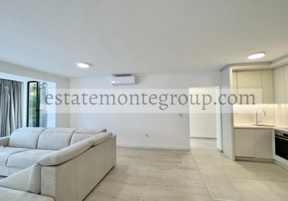 Apartments for sale 96 m². Budva. 