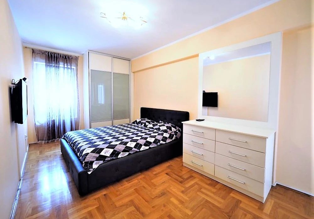 Apartments for sale 2 rooms, 82 m². Budva. 