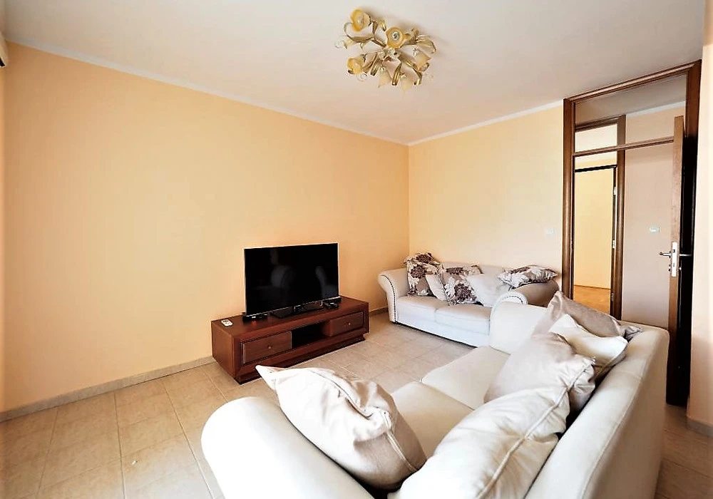 Apartments for sale 2 rooms, 82 m². Budva. 