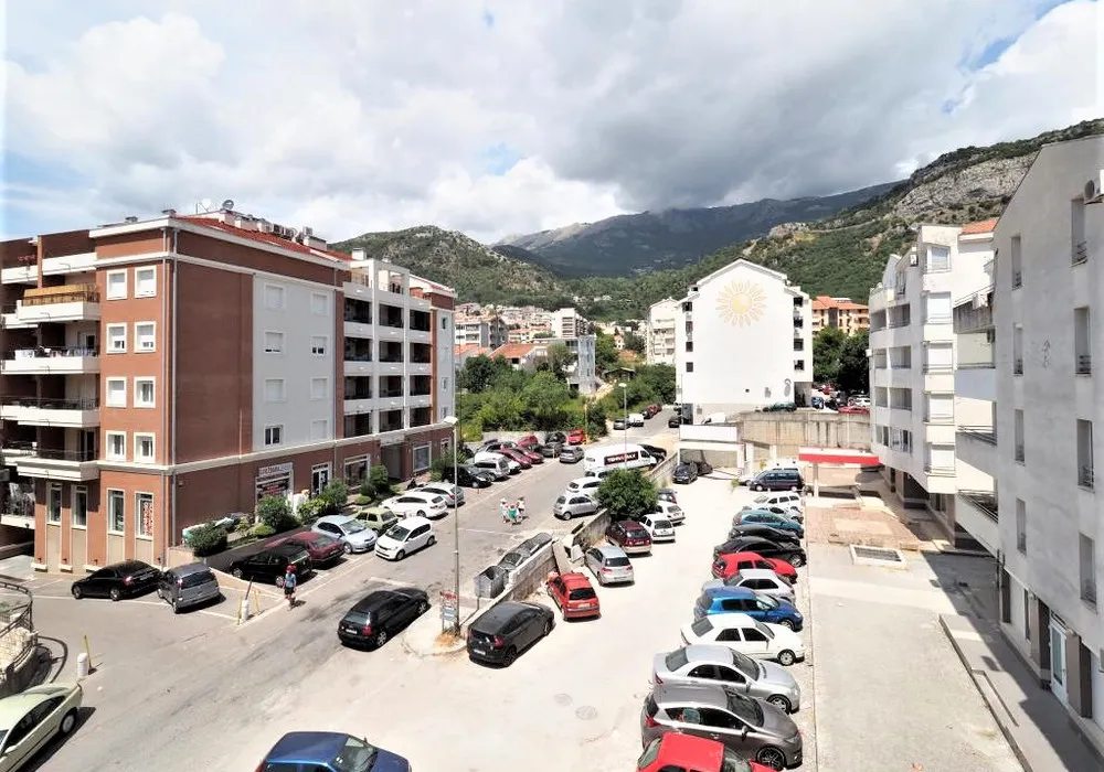 Apartments for sale 2 rooms, 82 m². Budva. 