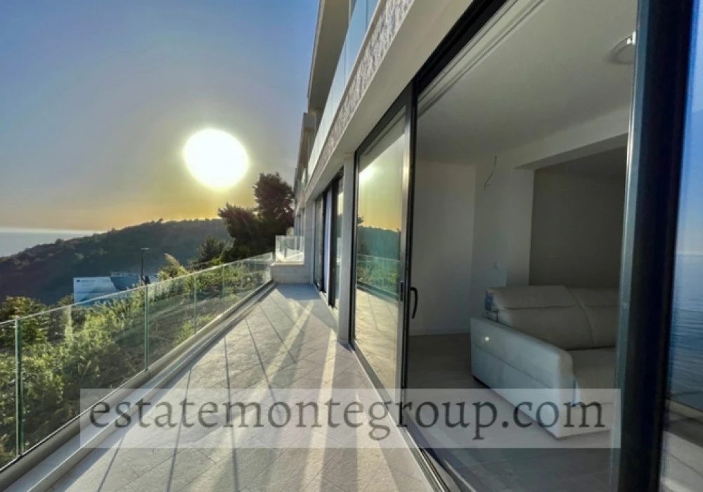 Apartments for sale 73 m². Budva. 