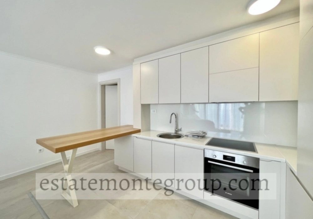 Apartments for sale 73 m². Budva. 