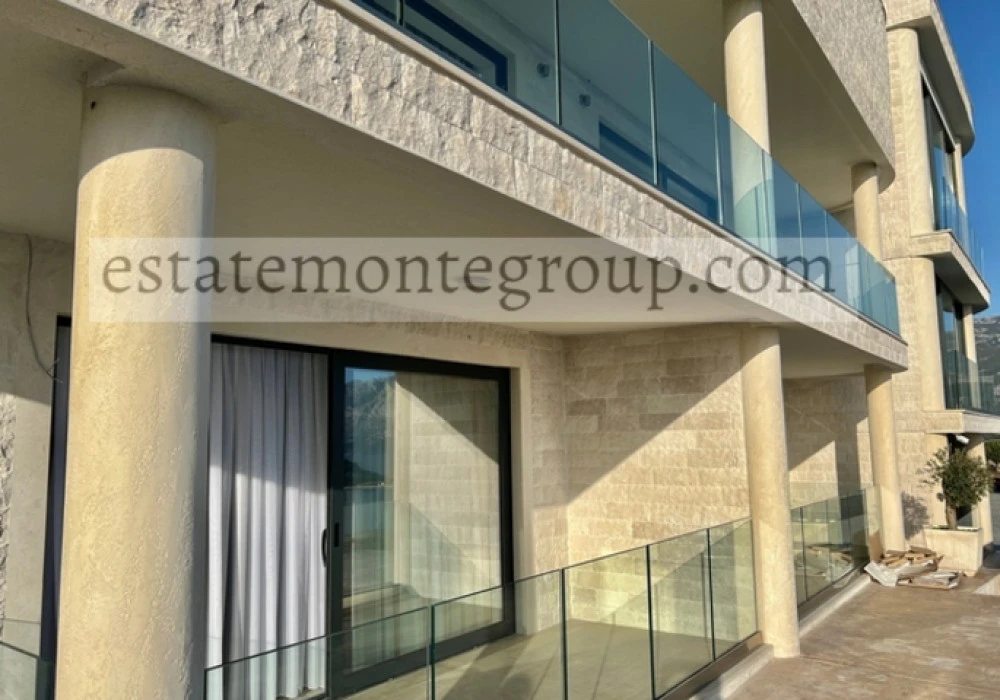 Apartments for sale 68 m². Budva. 