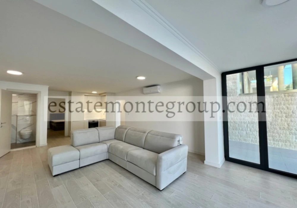 Apartments for sale 78 m². Budva. 