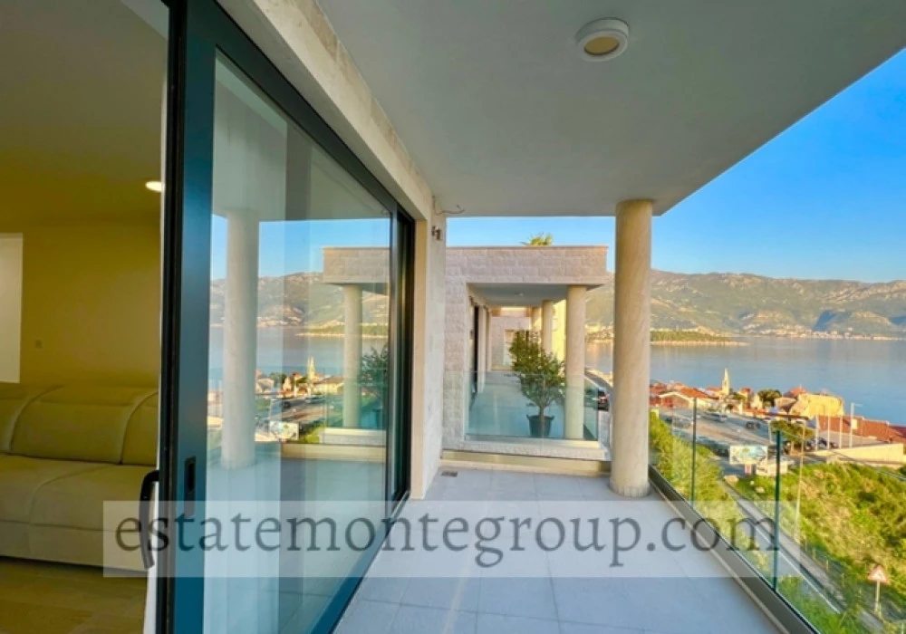 Apartments for sale 77 m². Budva. 