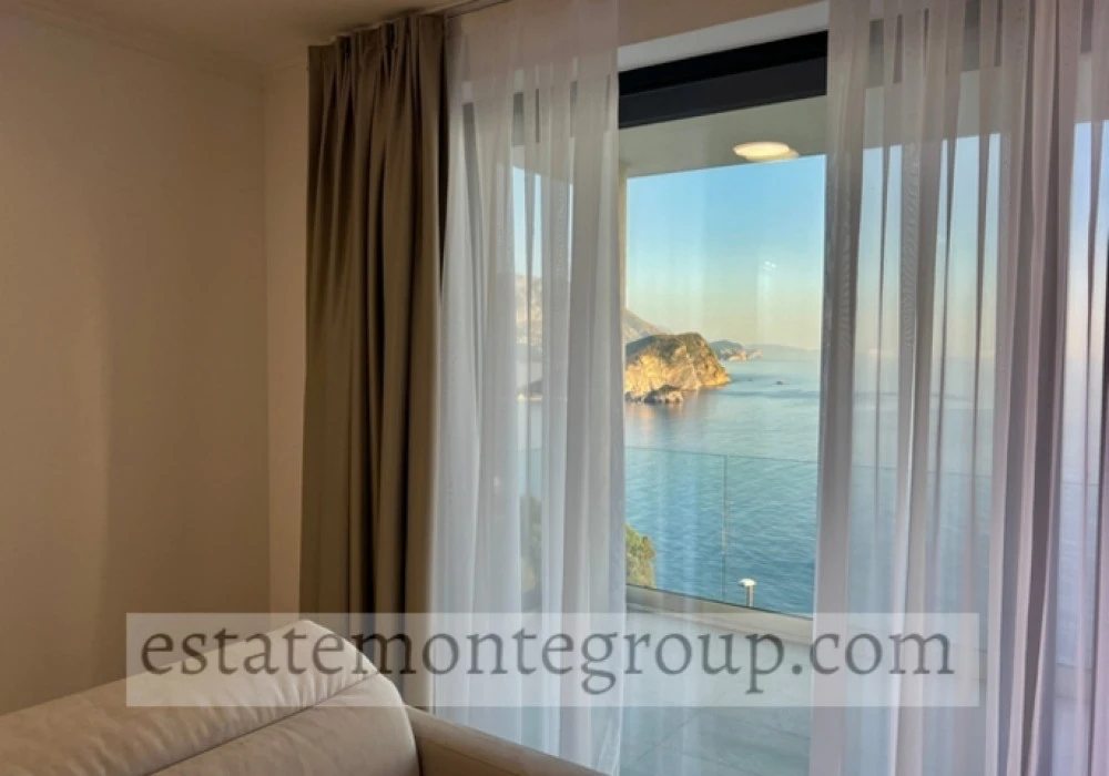 Apartments for sale 77 m². Budva. 