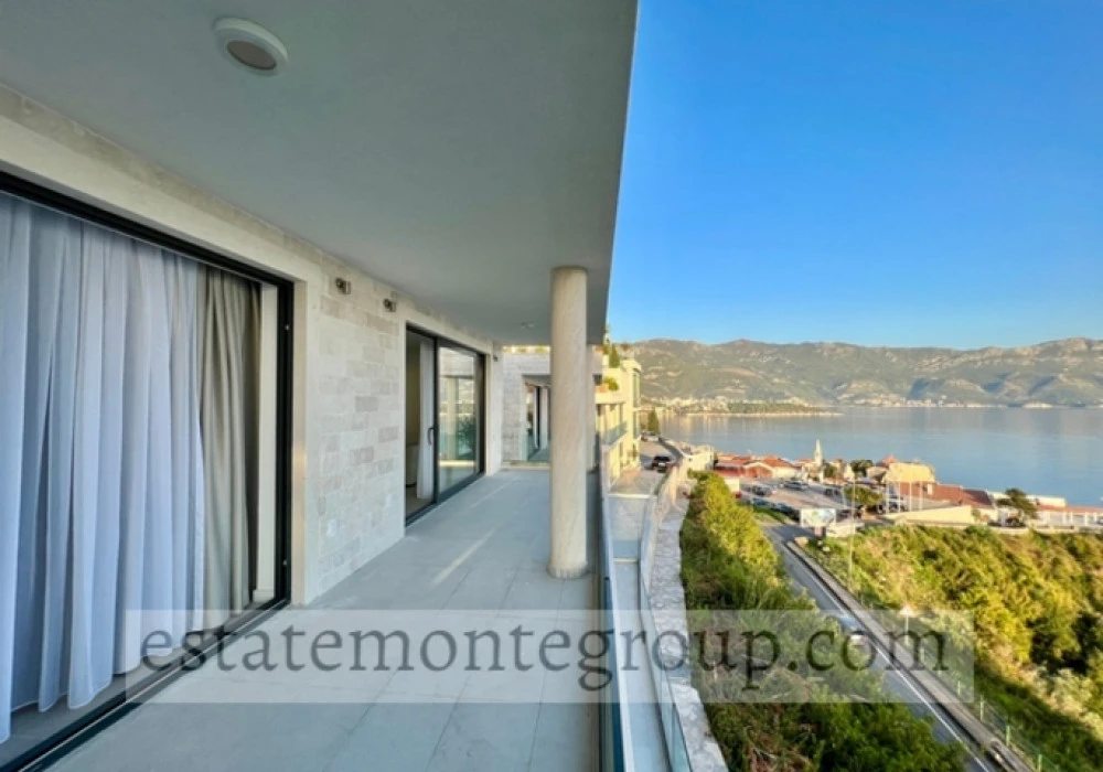 Apartments for sale 77 m². Budva. 