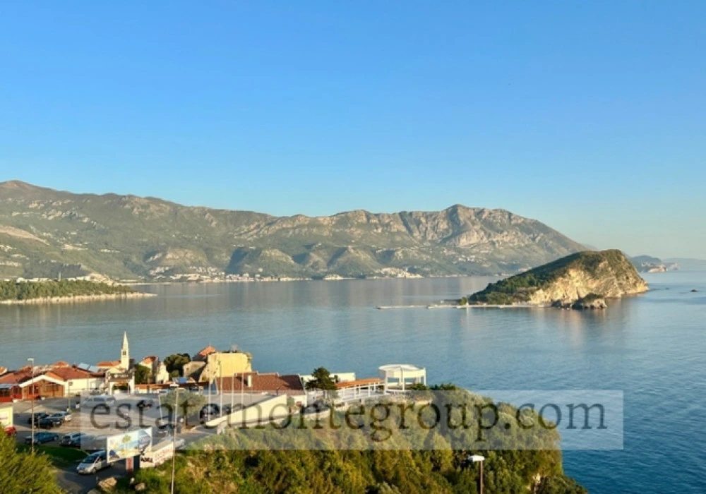 Apartments for sale 77 m². Budva. 